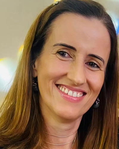 Profa. Dra. Daniela Magro